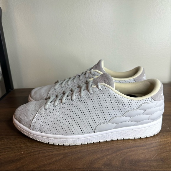 Air Jordan 1 Centre Court Gray Leather Sneakers Sz 10 Mens - Picture 1 of 7